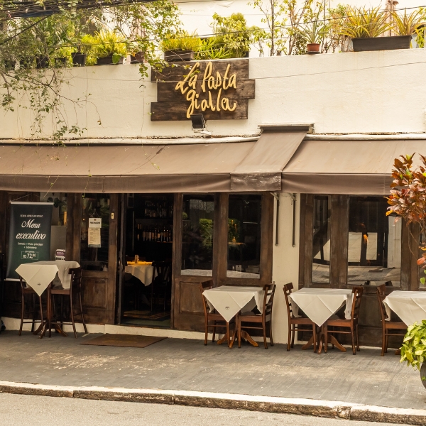 La pasta gialla jardins